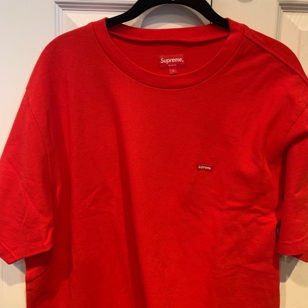 Supreme Red Small Box Tee